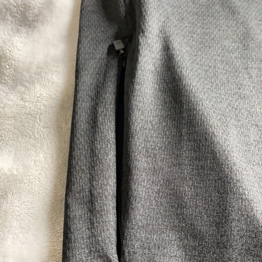 Never worn! - Picture 5 of 8